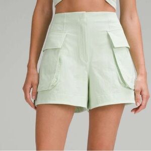 Lululemon Relaxed-Fit Super-High-Rise Cargo Short 4"